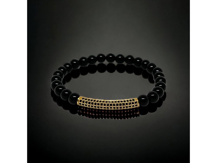 Náramek minerální černý onyx s dlouhým oddělujícím zlatým korálkem se zirkony